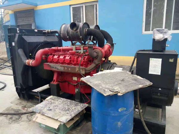 台江租赁发电机-柴油发电机组的齿轮箱和发电机温升控制