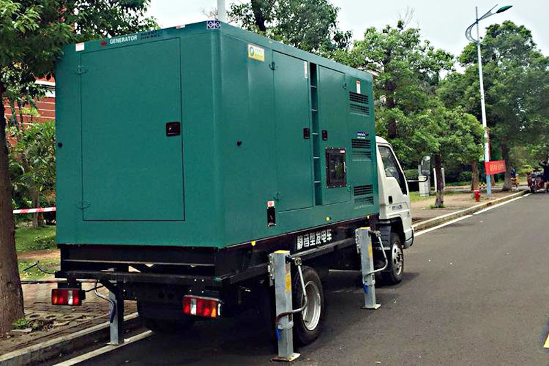 台江出租发电机-柴油发电机出租过程更换机油需要注意什么