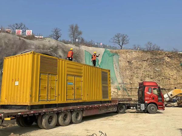 台江发电机租赁如何根据测试结果判断机油泵的工作状态是否正常?