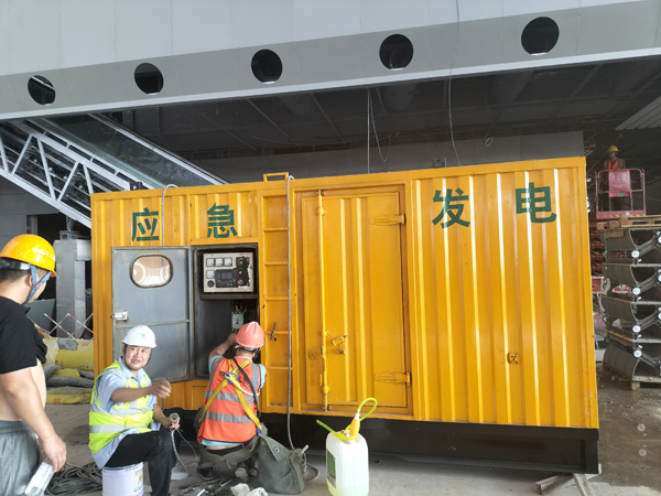 台江怎样判断空气滤清器是否需要更换？